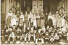Des Moines School Student Body About 1915